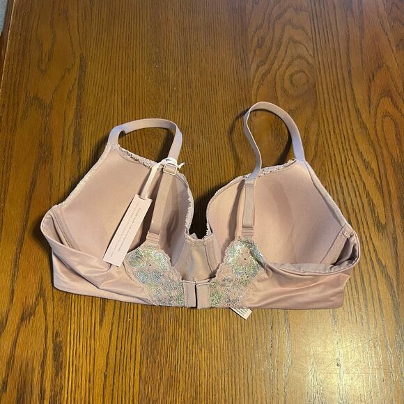 Victoria’s Secret Body By Victoria Lined Demi Bra 38C Nude Lace Floral NWT - Picture 2 of 4